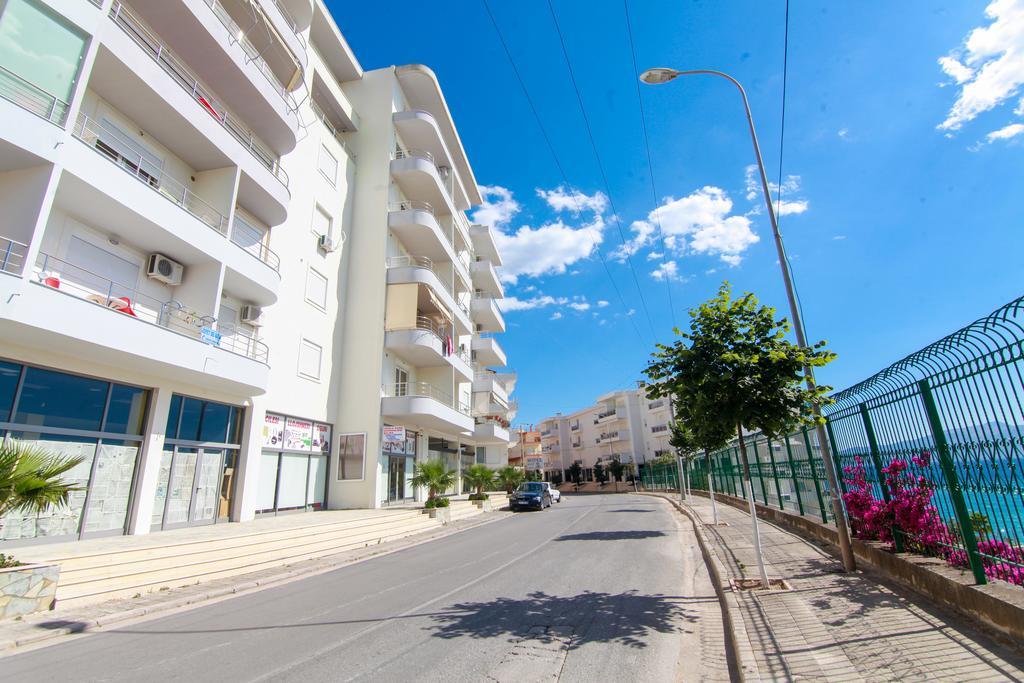 Blue Sea Apartments Sarandë Exterior foto